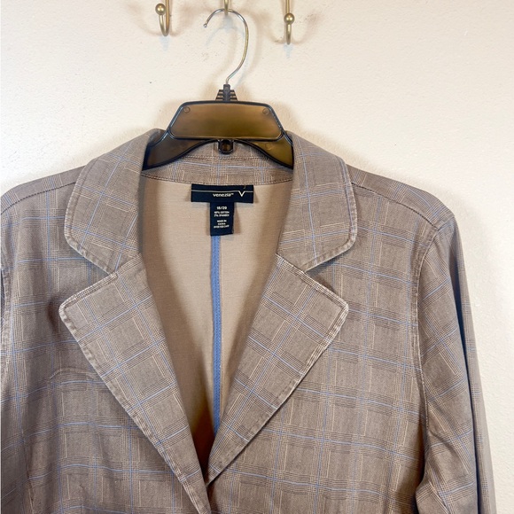 Venezia Plaid Tan /Brown Blazer Classic with plenty of stretch. Size 18/20 - Picture 2 of 4